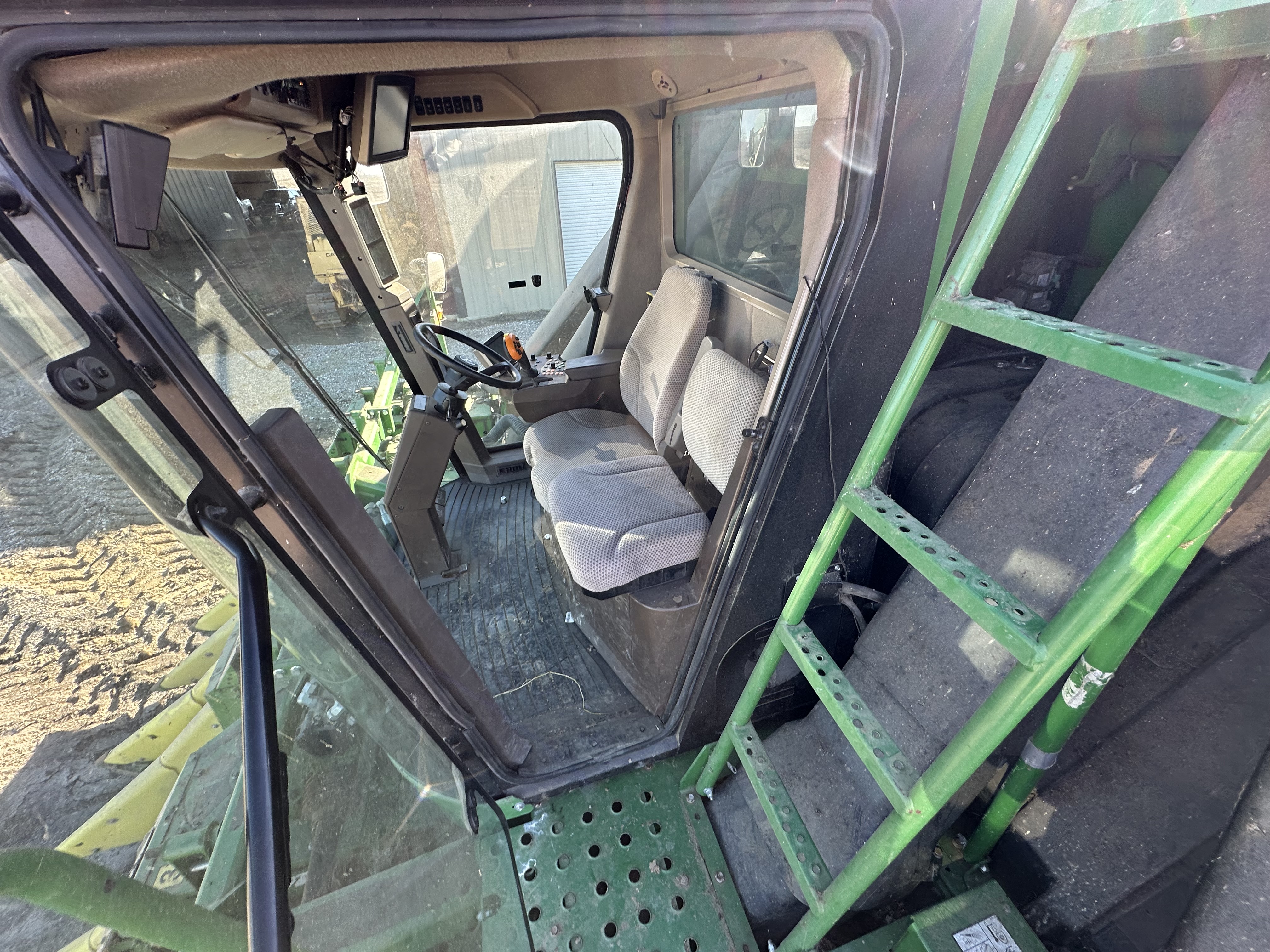 2010 John Deere 7760 Cotton Equipment
