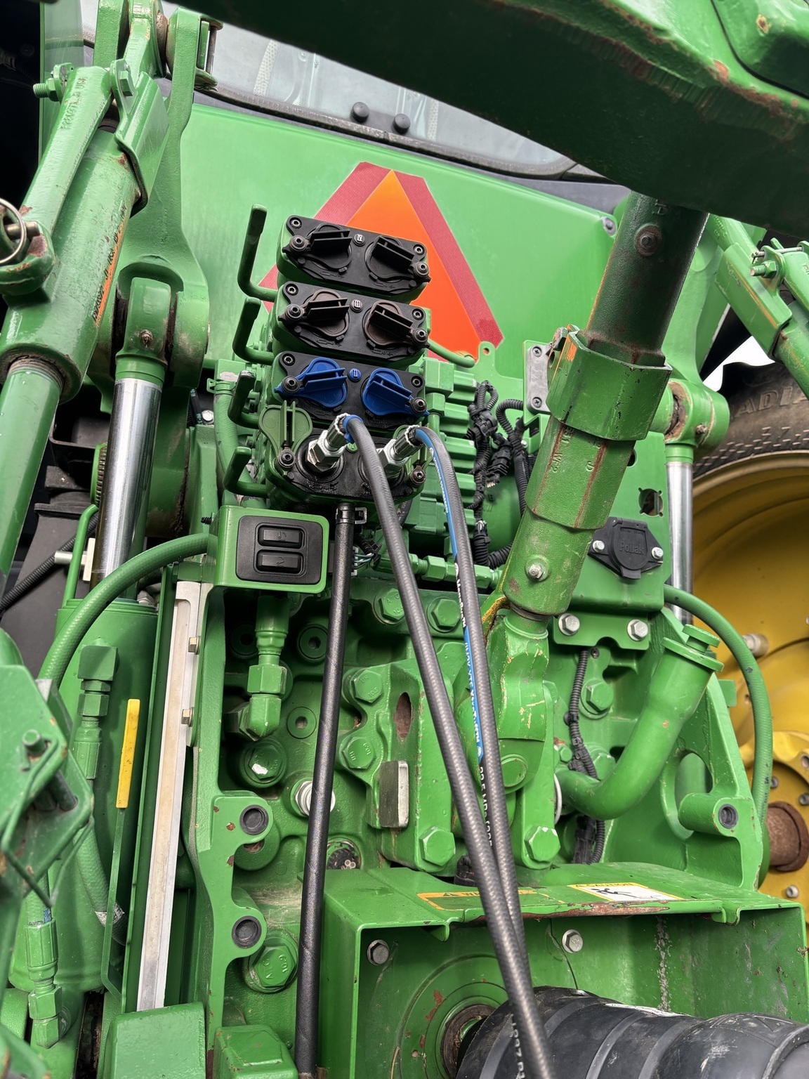 2014 John Deere 7210R Tractor