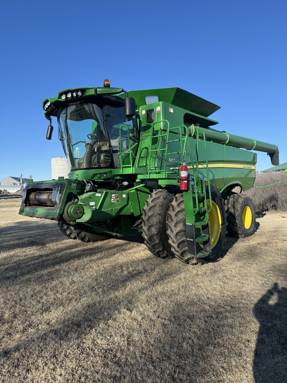 2015 John Deere S670 Combine