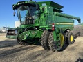 2015 John Deere S670 Combine