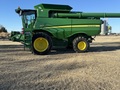 2015 John Deere S670 Combine
