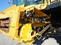 2011 New Holland CR9070 Combine