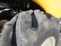 2011 New Holland CR9070 Combine