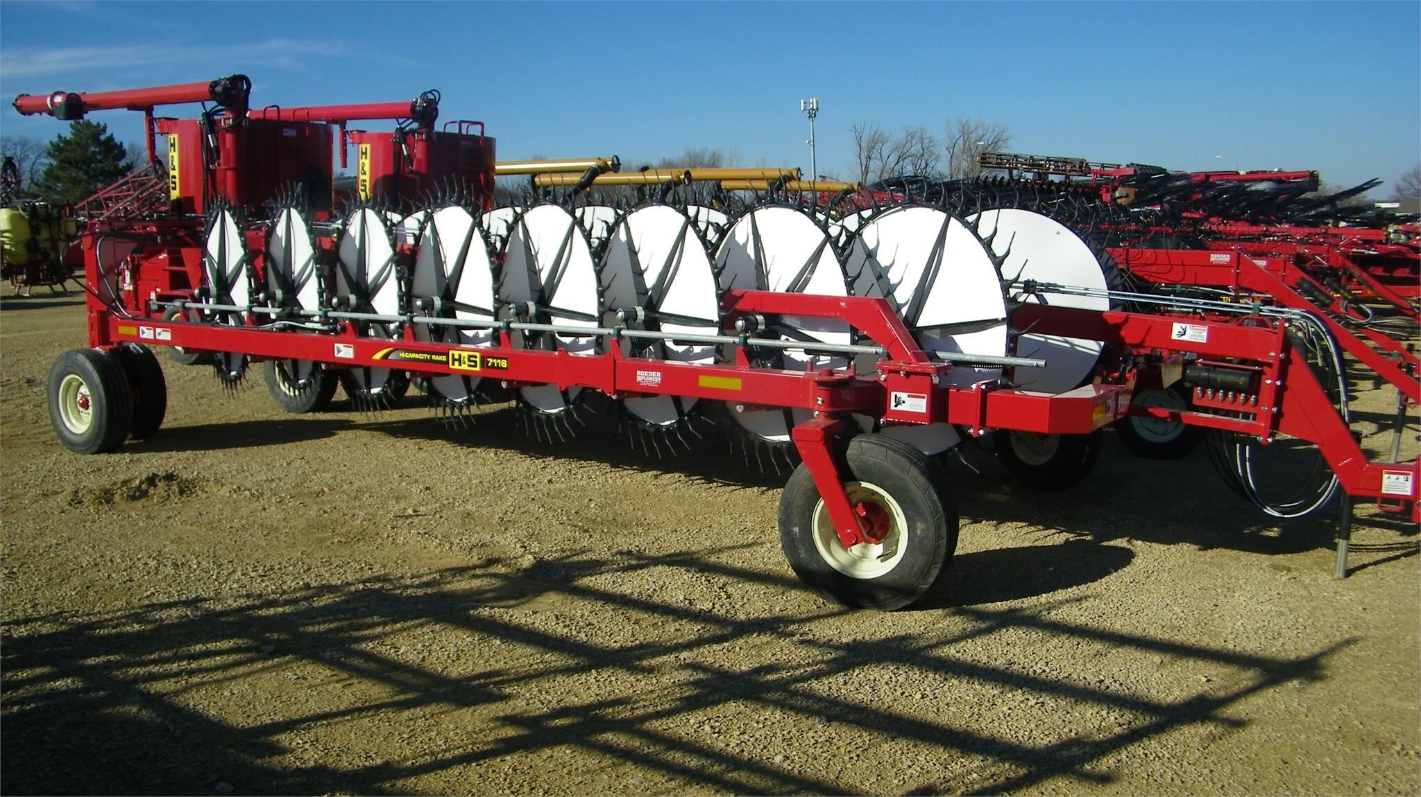 2025 H & S HC7116 Rake