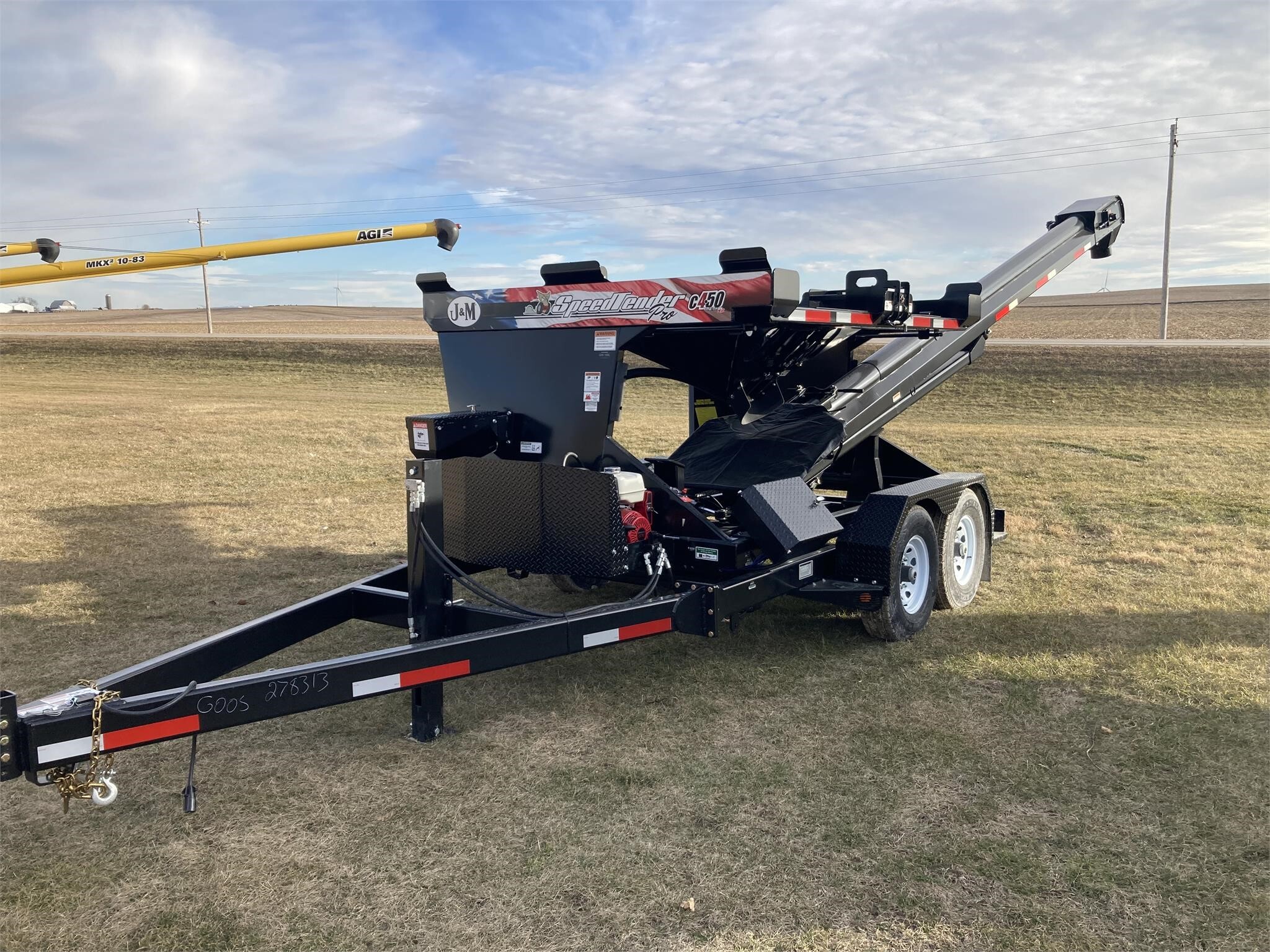2024 J&M SpeedTender Pro 450 Seed Tender
