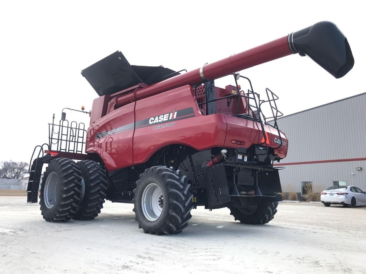 2008 Case IH 5088 Combine 95,000 Machinery Pete