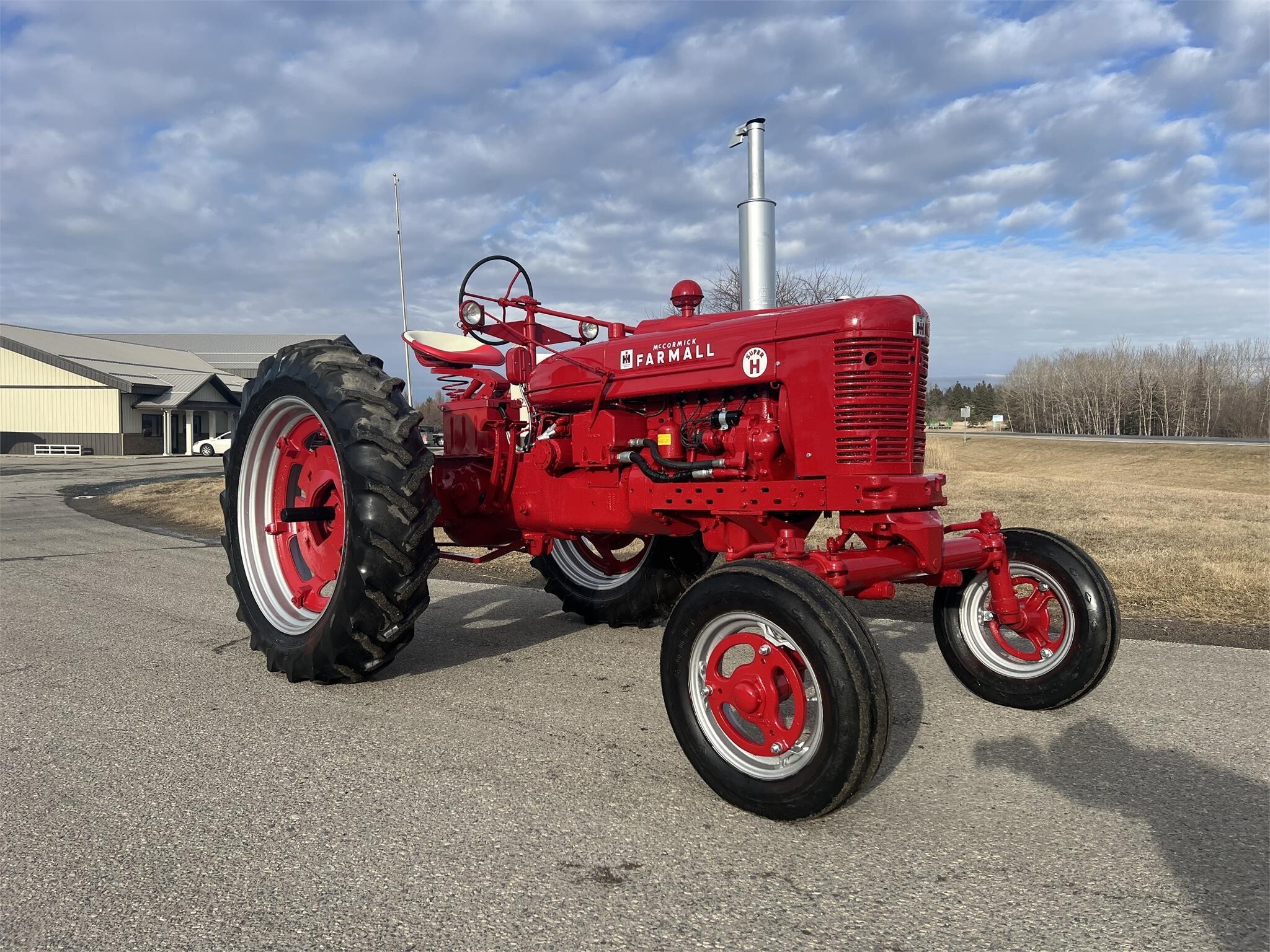 1954 International Super H Tractor