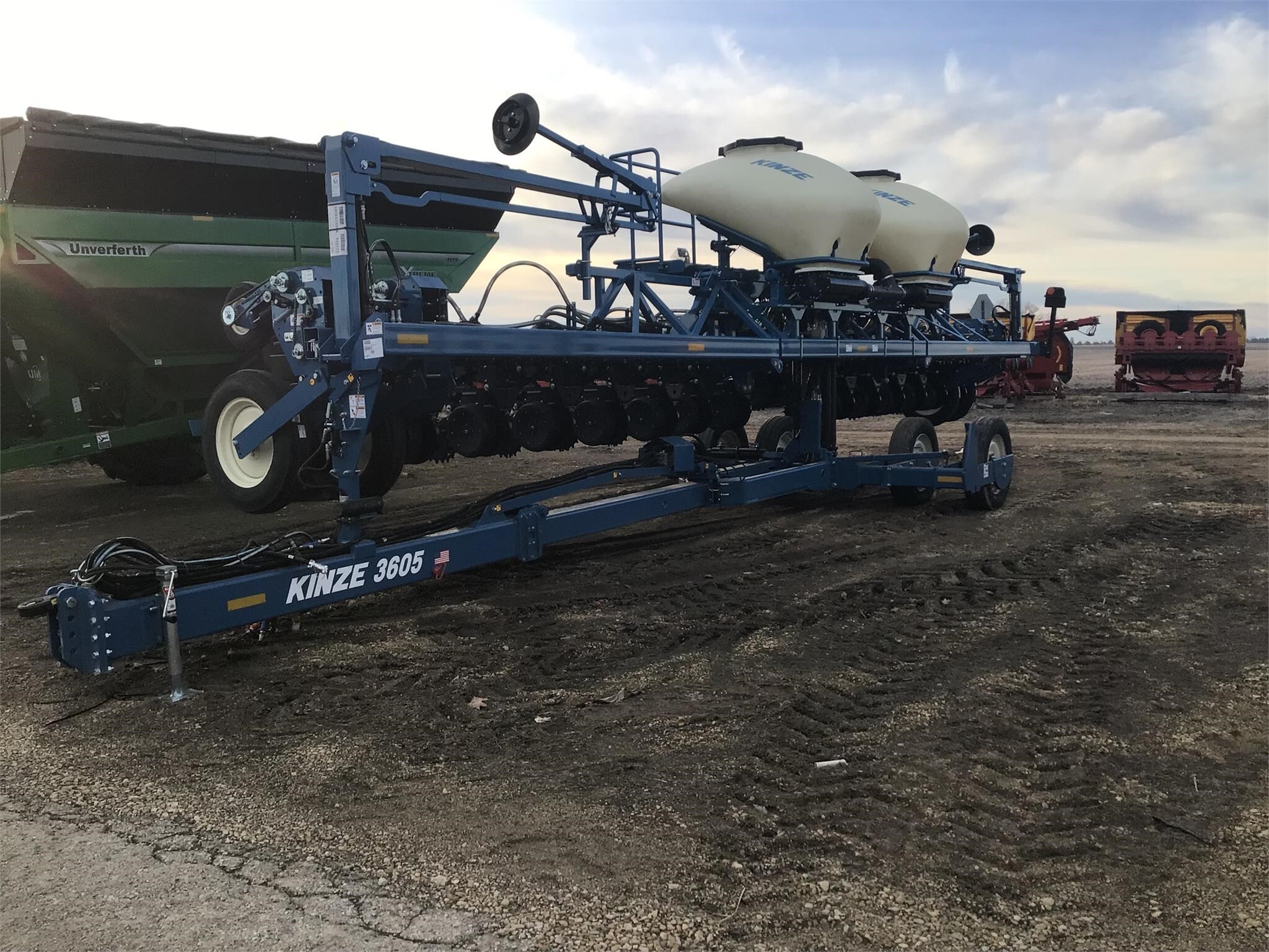 2024 Kinze 3605 Planter Call Machinery Pete