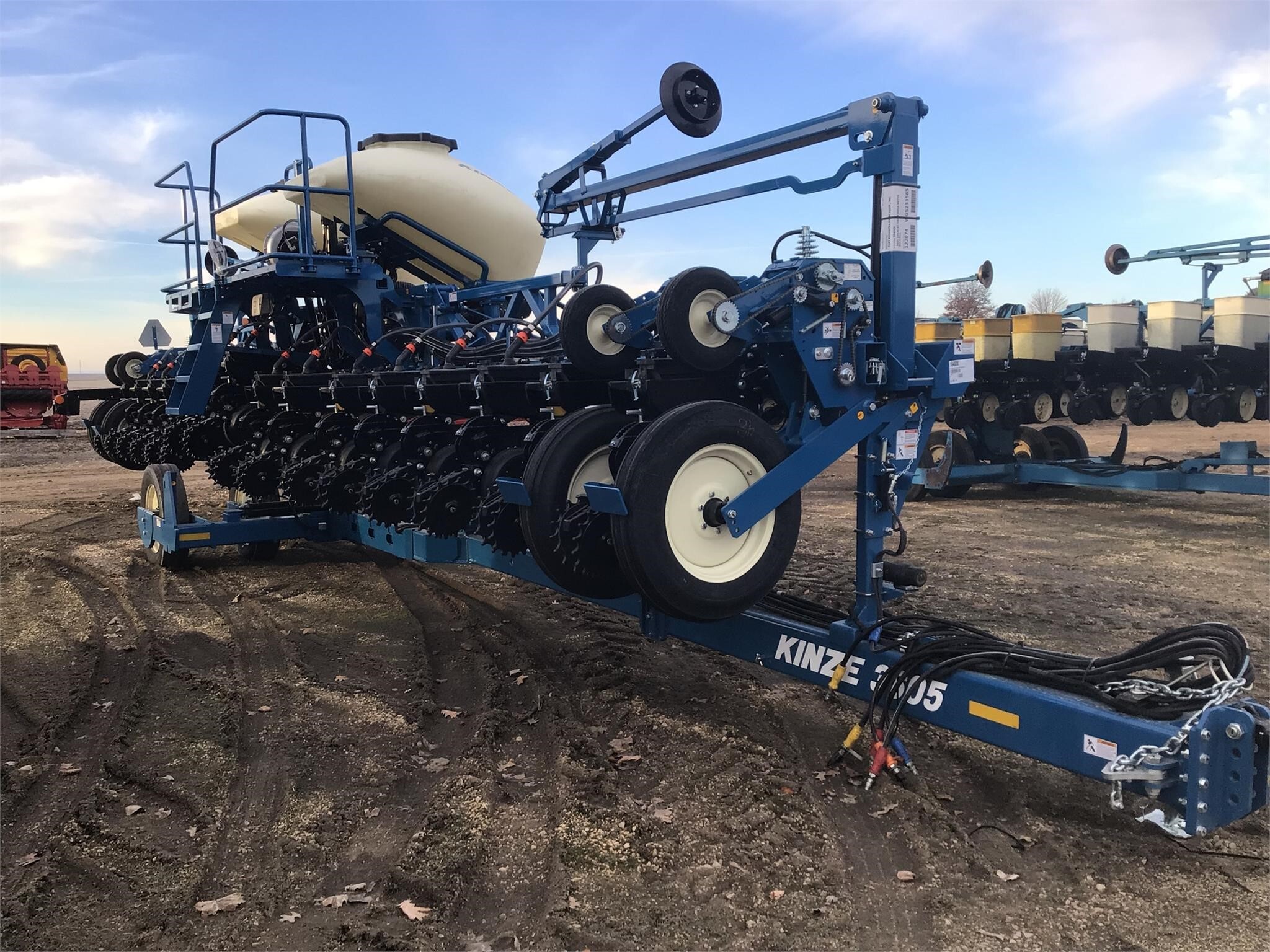 2024 Kinze 3605 Planter Call Machinery Pete