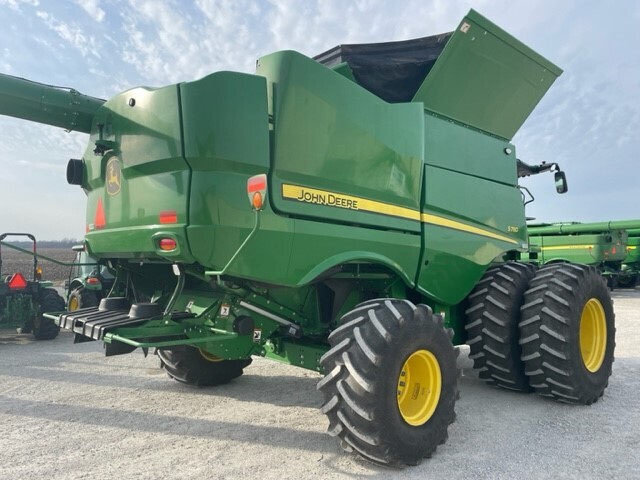 2023 John Deere S780 Combine