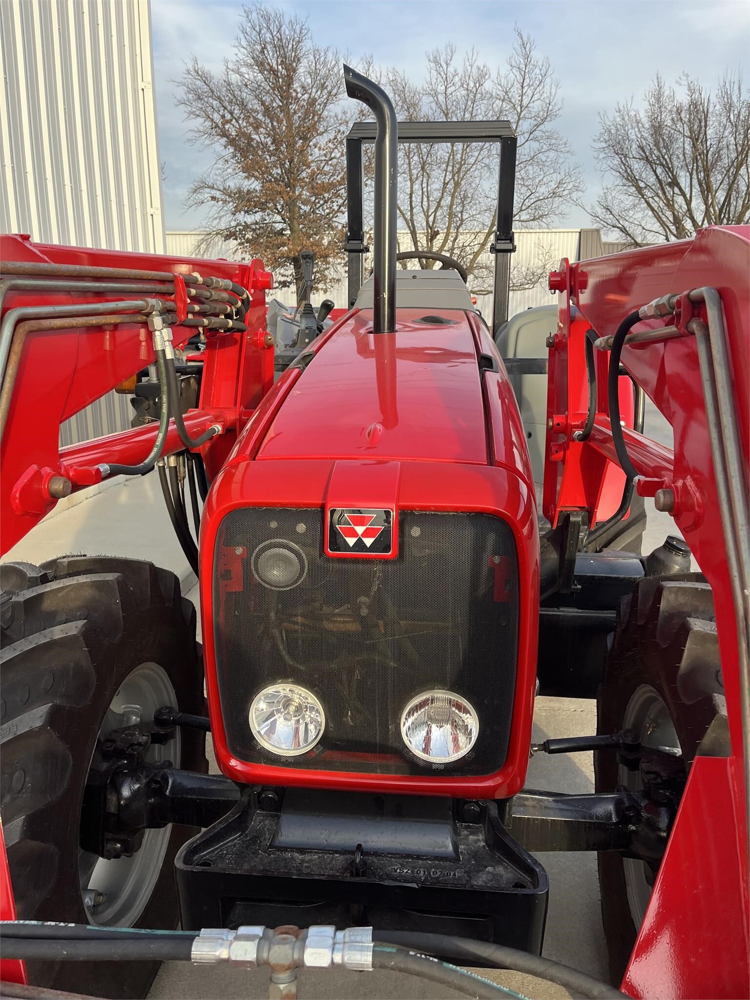 2005 Massey Ferguson 5455 Tractor