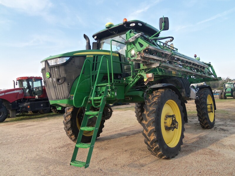 ジョンディア R4038 自走式噴霧器 ローボーイセミトレーラー付き　1/64 John Deere Equipment for Sale | R4038 Sprayer | Ag-Pro