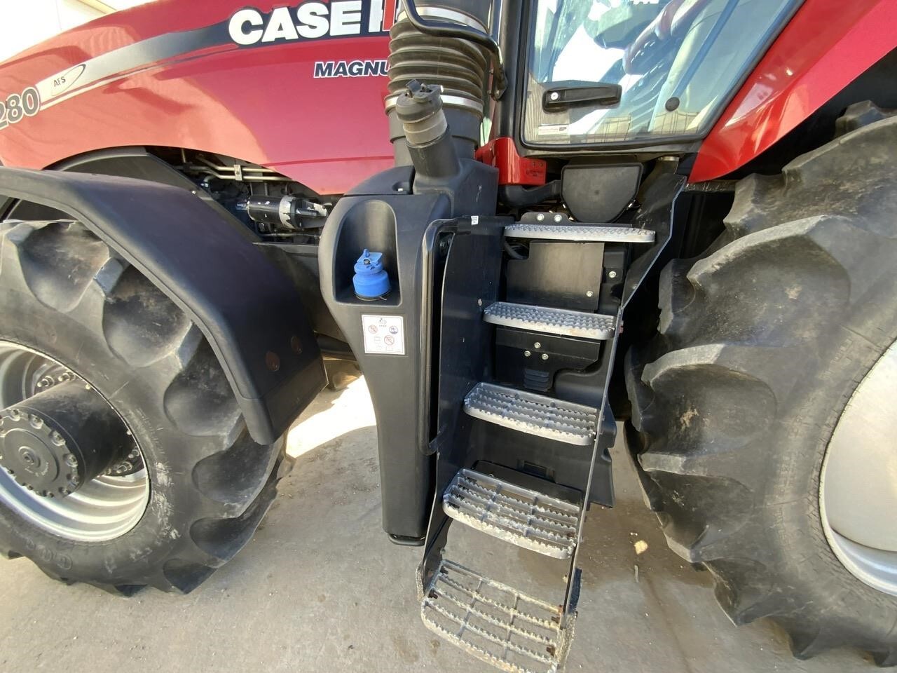 2015 Case IH Magnum 280 Tractor