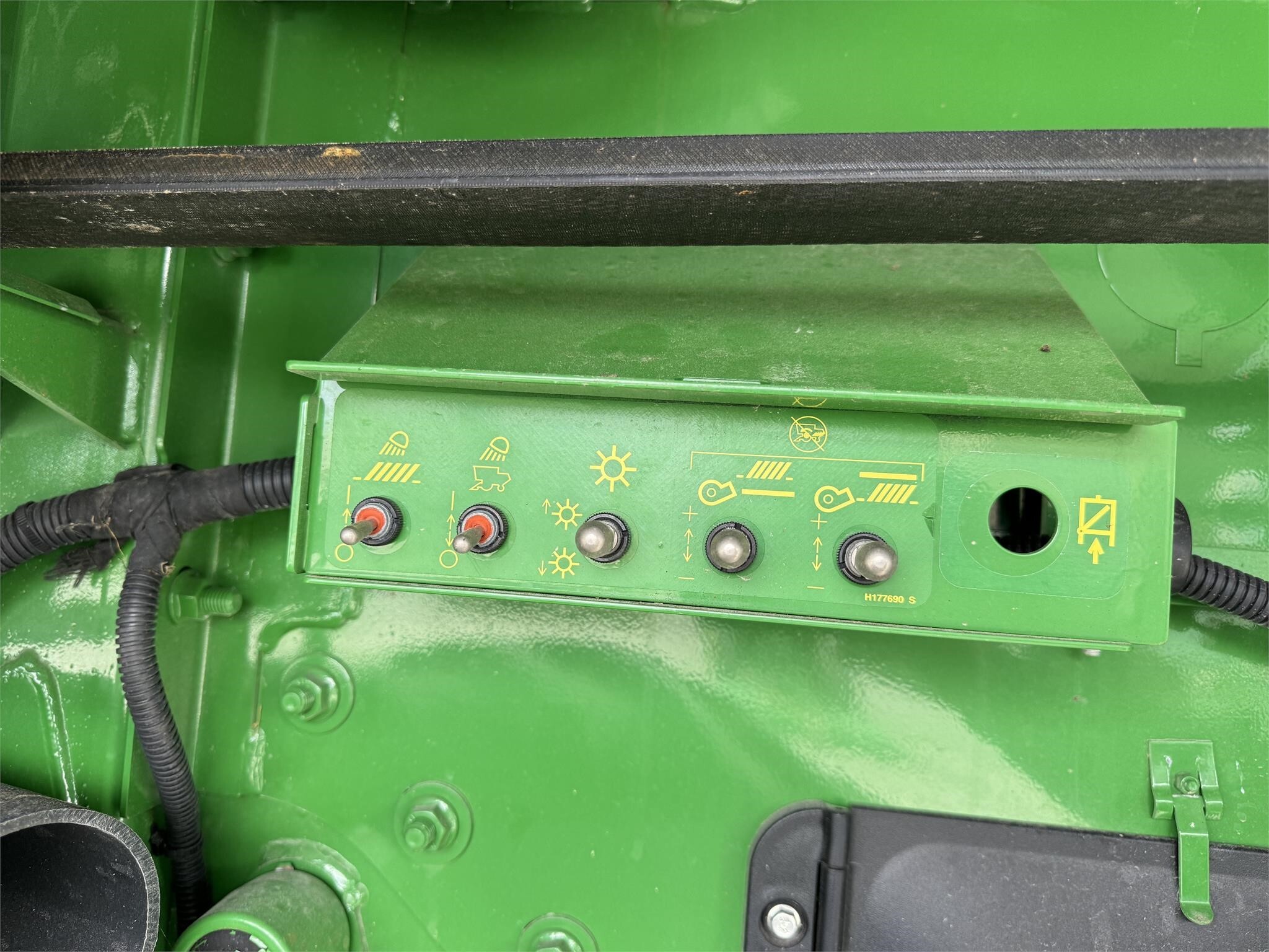 2022 John Deere S780 Combine