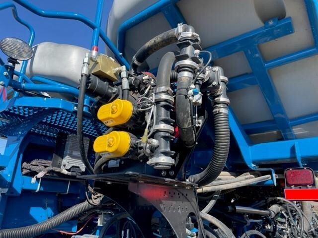2021 Kinze 4905 Planter