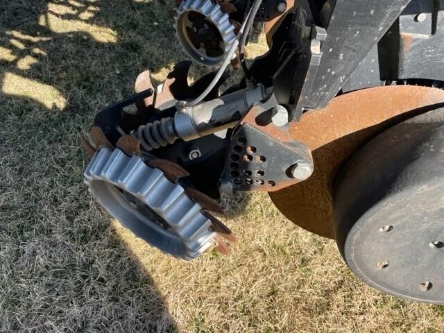 2021 Kinze 4905 Planter