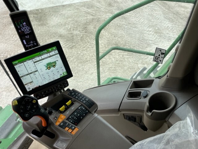 2023 John Deere S780 Combine