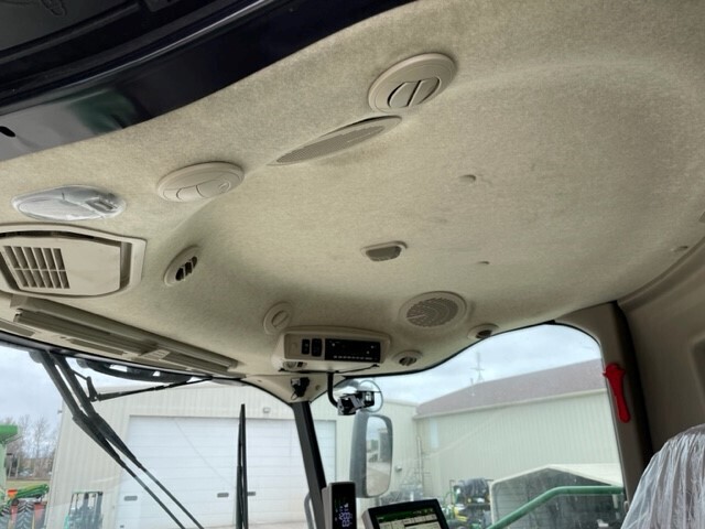 2023 John Deere S780 Combine