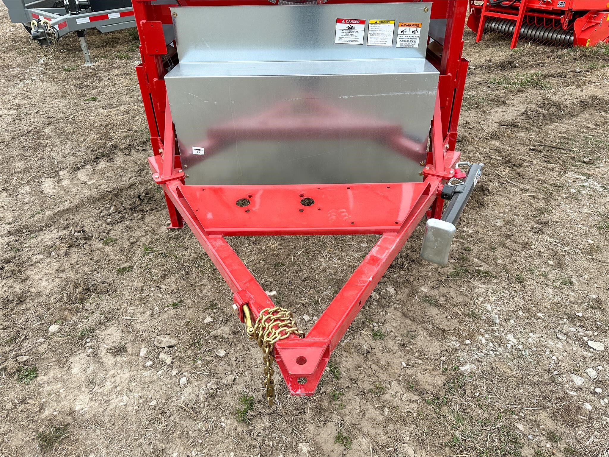 2026 Farm King Y482 Grain Cleaner