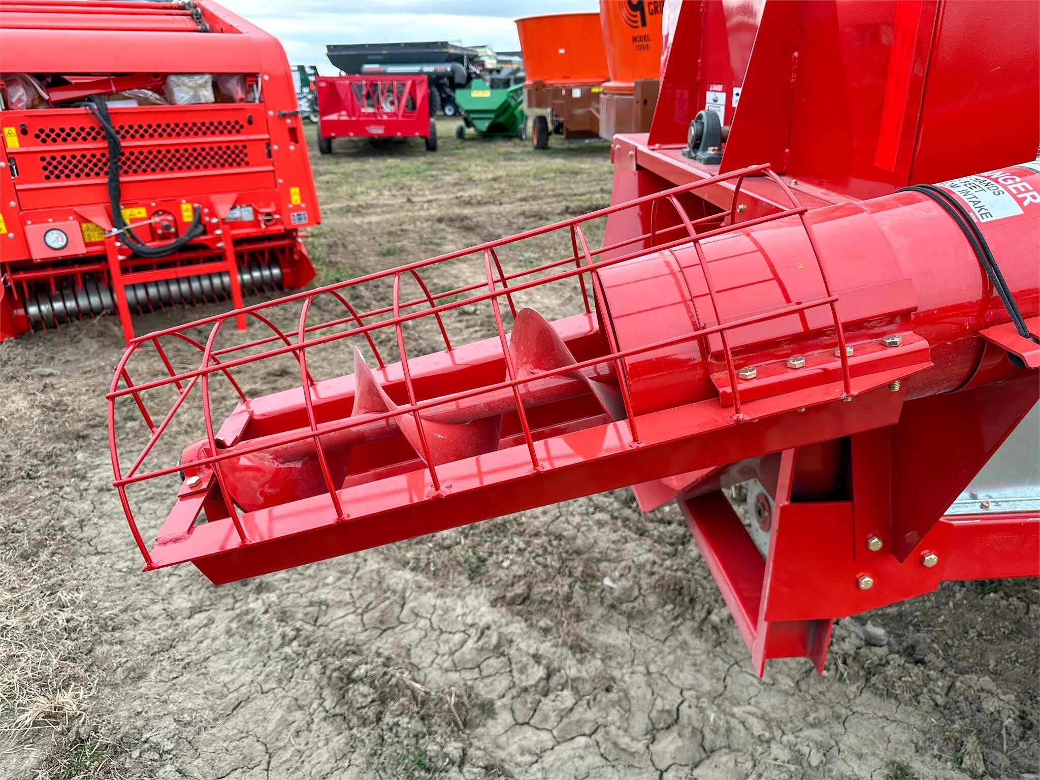 2026 Farm King Y482 Grain Cleaner