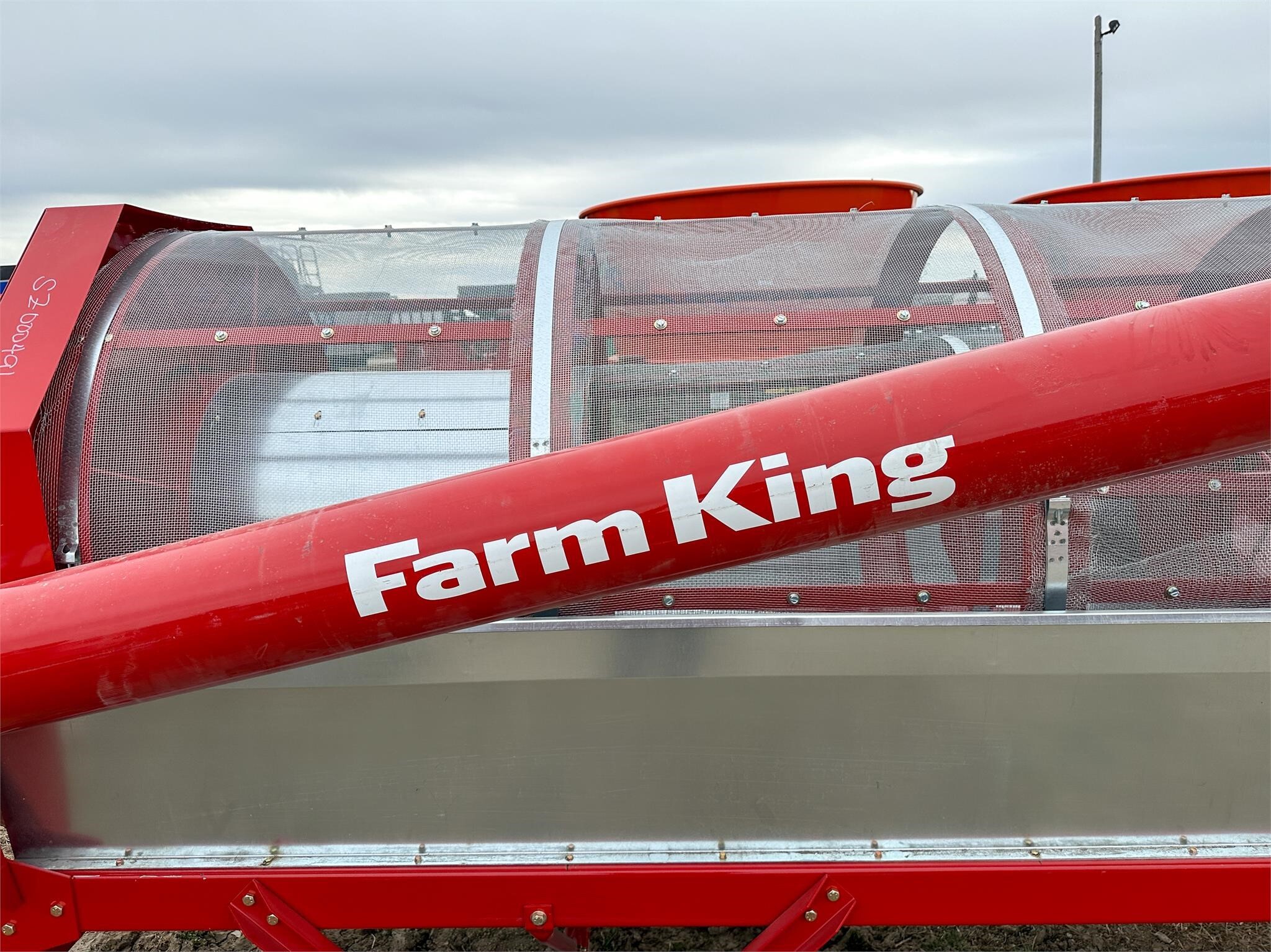 2026 Farm King Y482 Grain Cleaner
