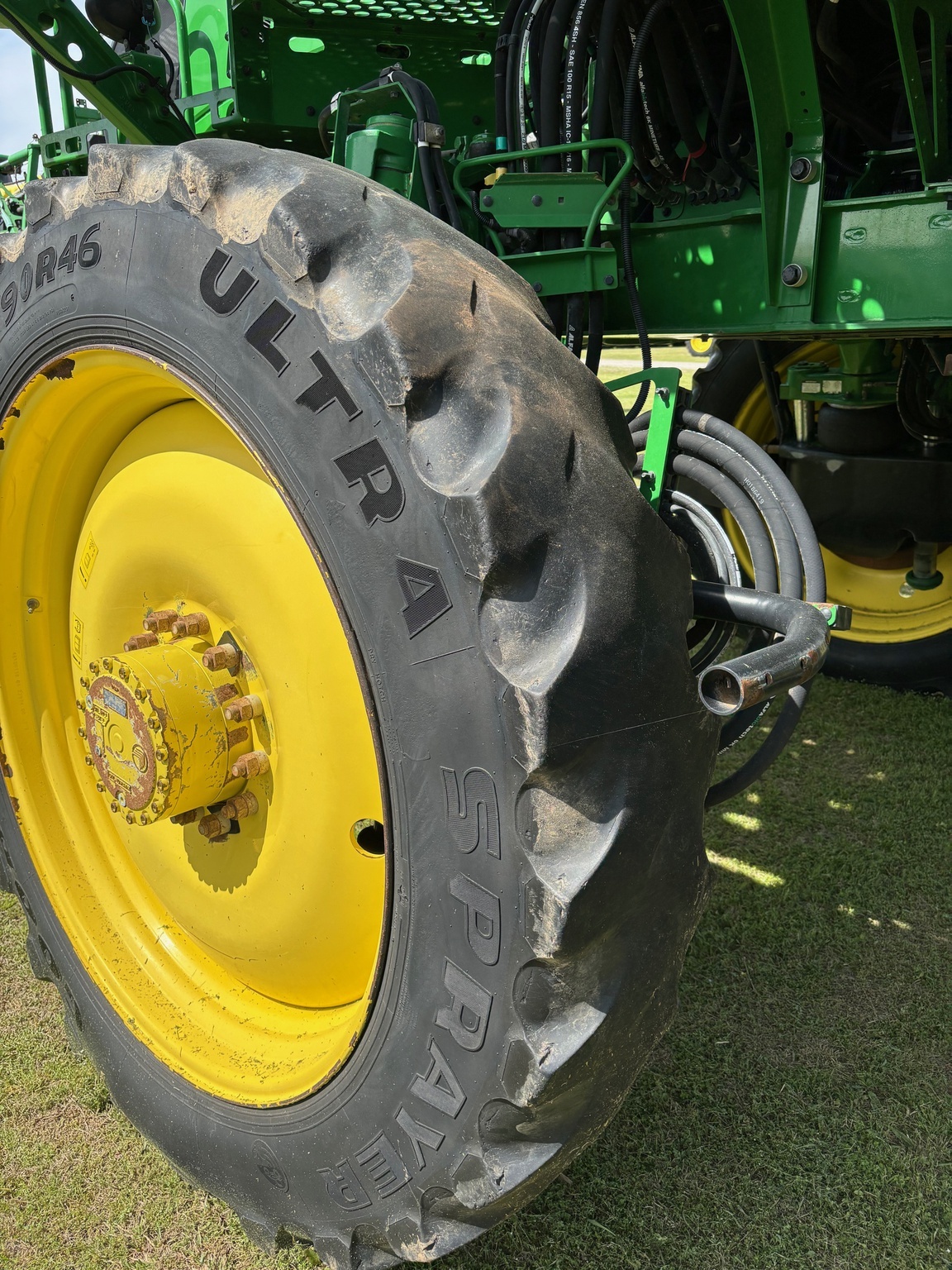 2020 John Deere R4030 Self-Propelled Sprayer