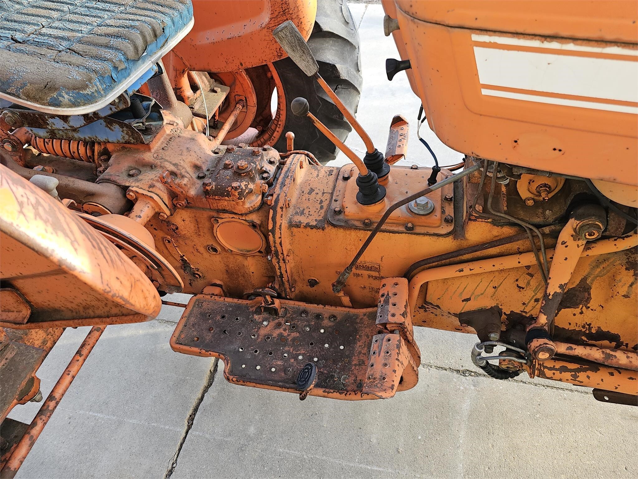 1971 Ford 2000 Tractor