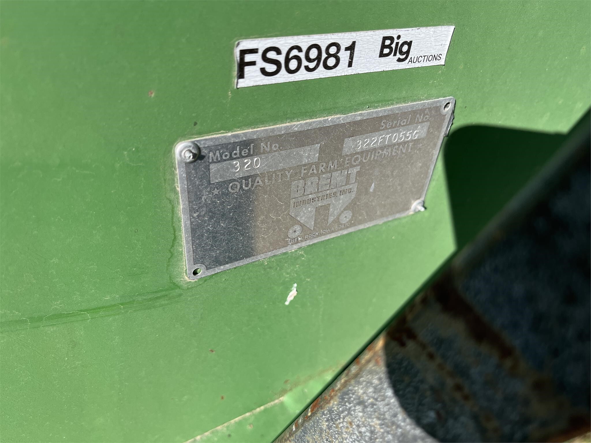 1996 Brent 320 Grain Cart