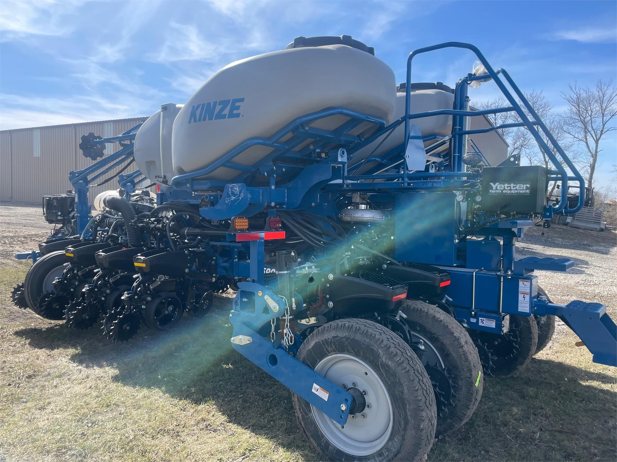 2024 Kinze 5900 Planter