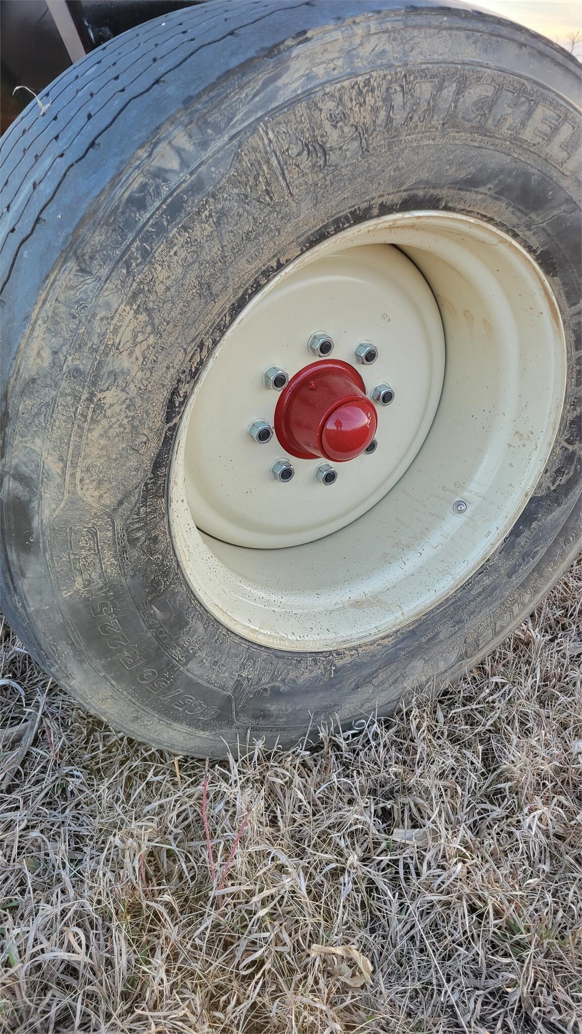 2024 Notch BT8-22K Bale Wagons and Trailer