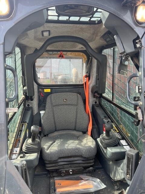 2021 Deere 320G Skid Steer