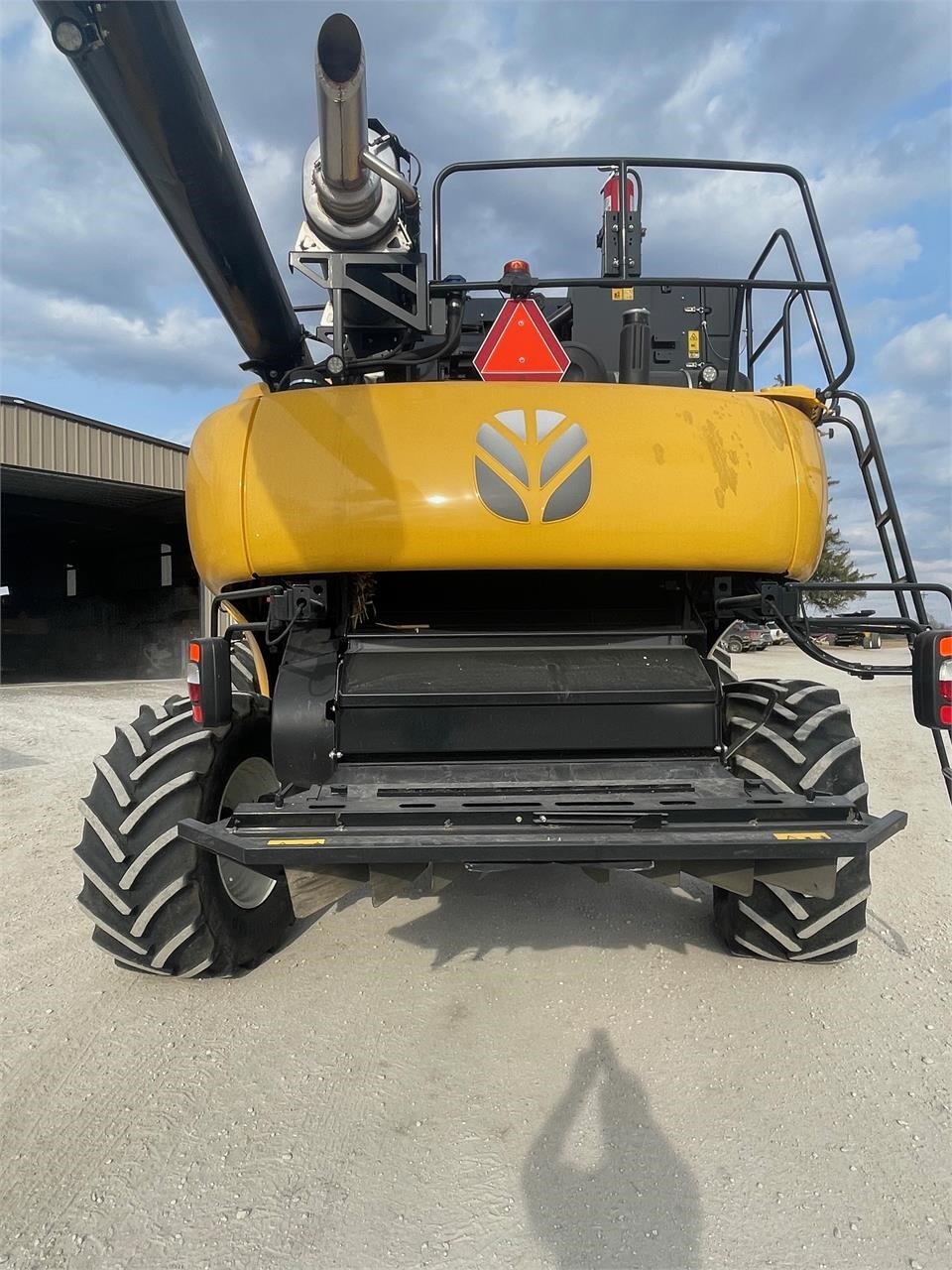 2021 New Holland CR7.90 REVELATION Combine