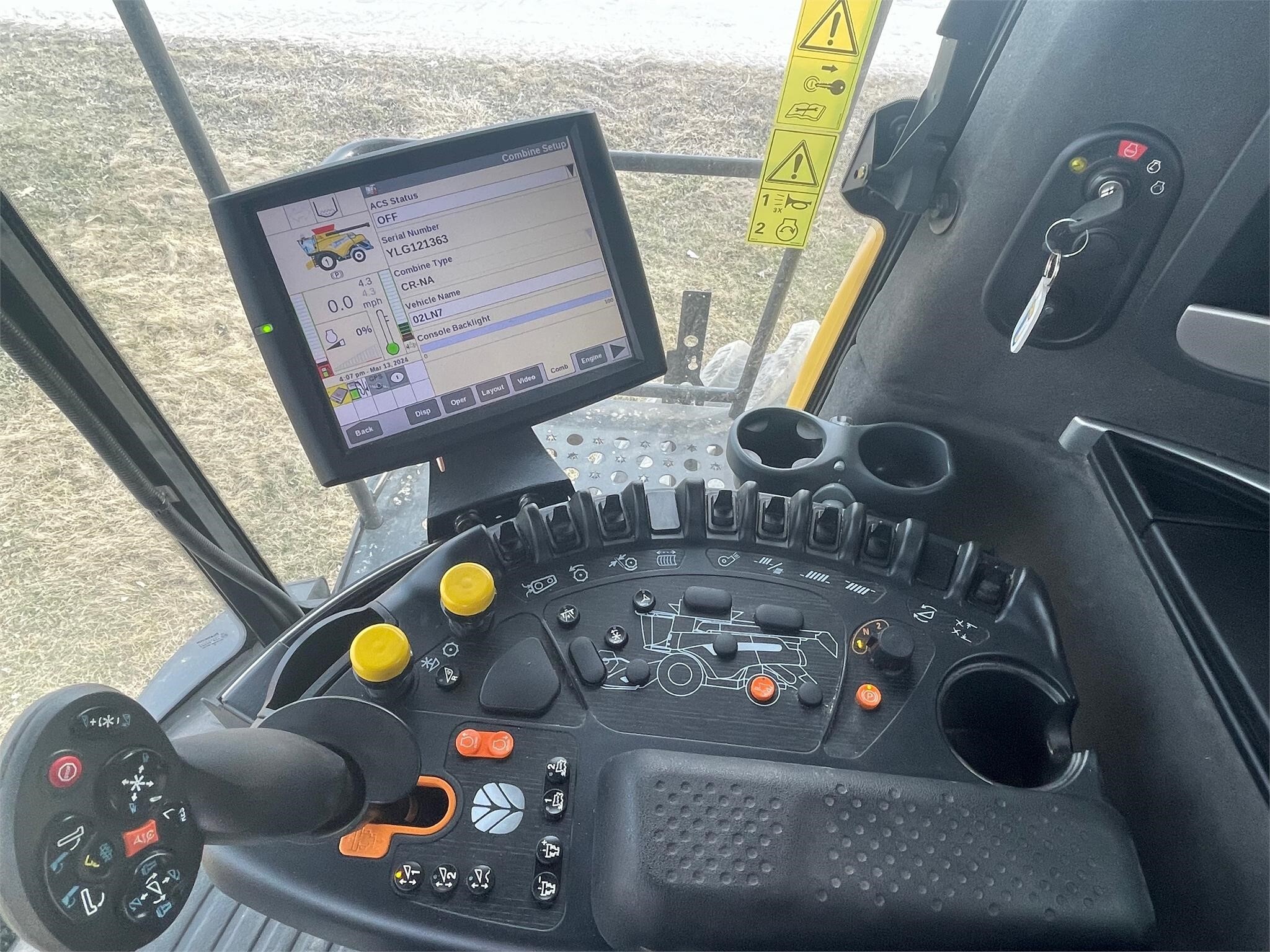 2021 New Holland CR7.90 REVELATION Combine