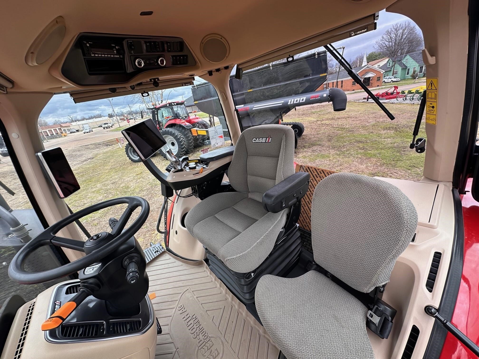 2021 Case IH MAGNUM 380 AFS CONNECT ROWTRAC CVX Tractor