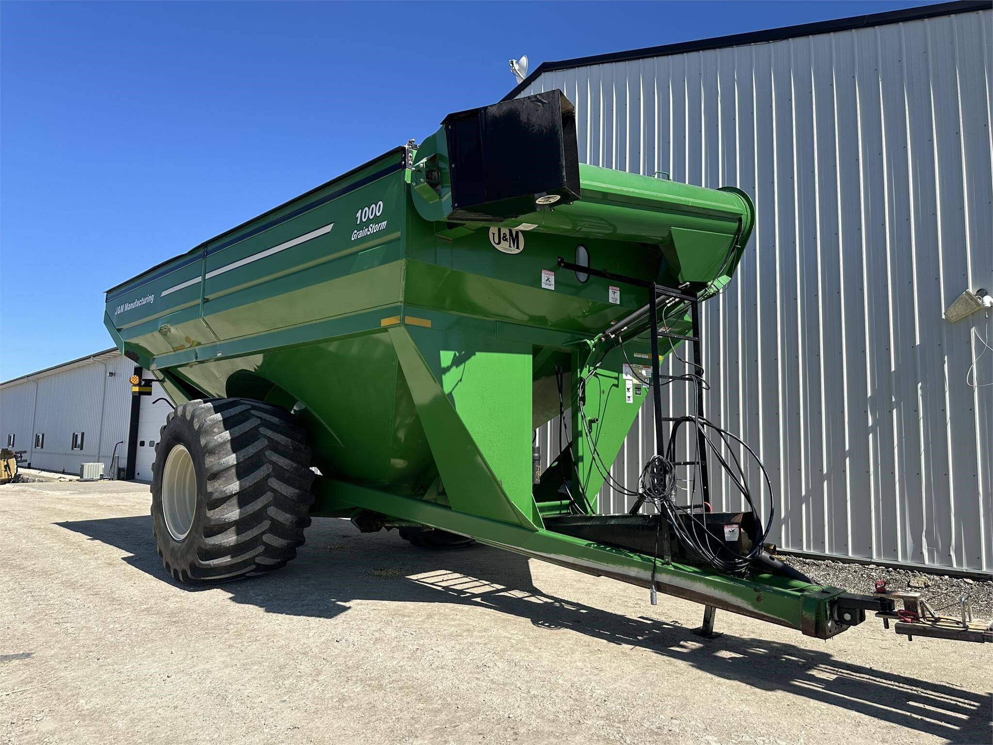 2008 J&M 1000-20 Grain Cart