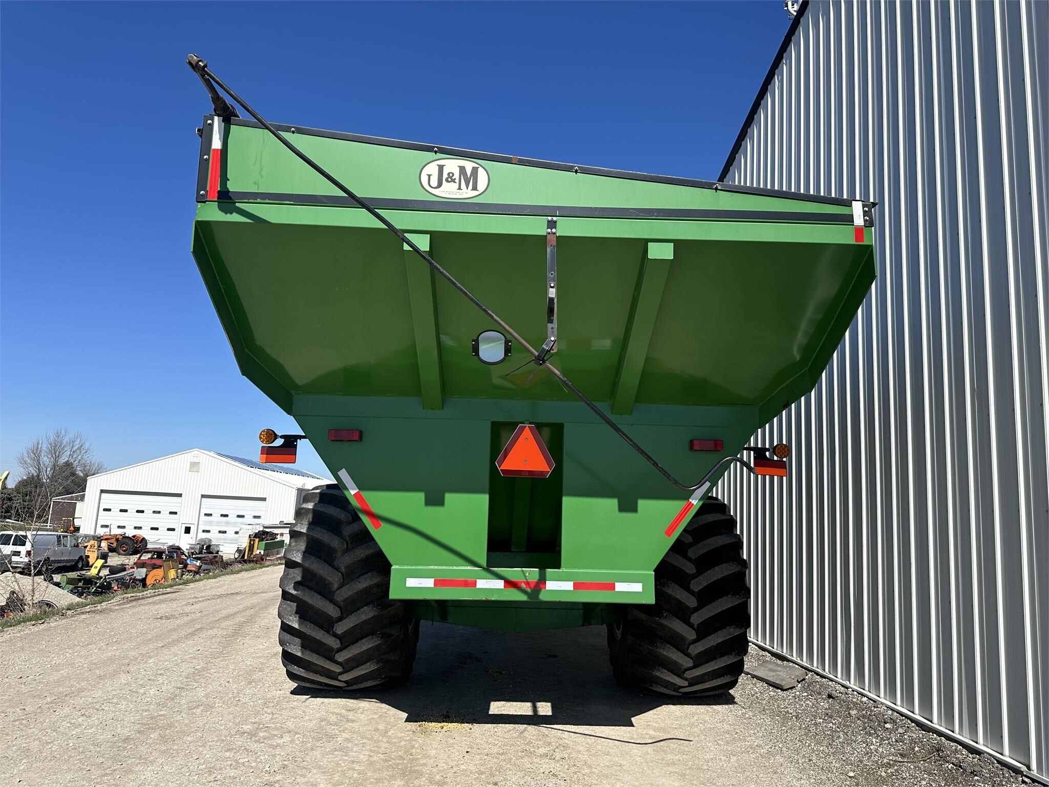 2008 J&M 1000-20 Grain Cart