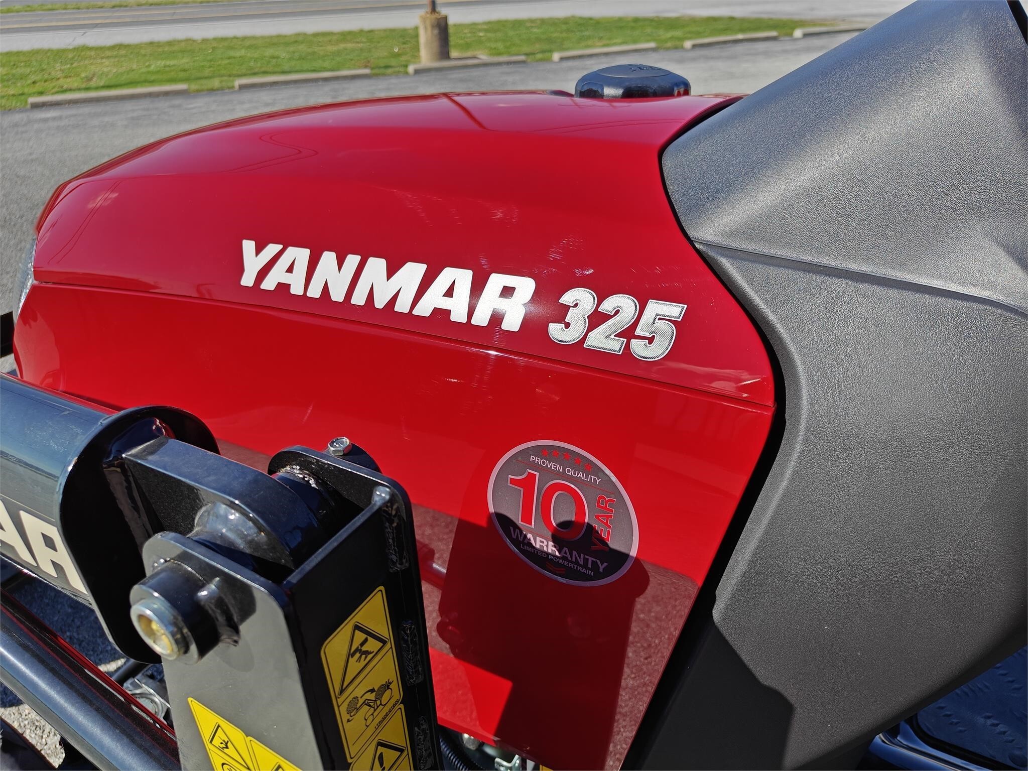 2025 Yanmar 325 Tractor