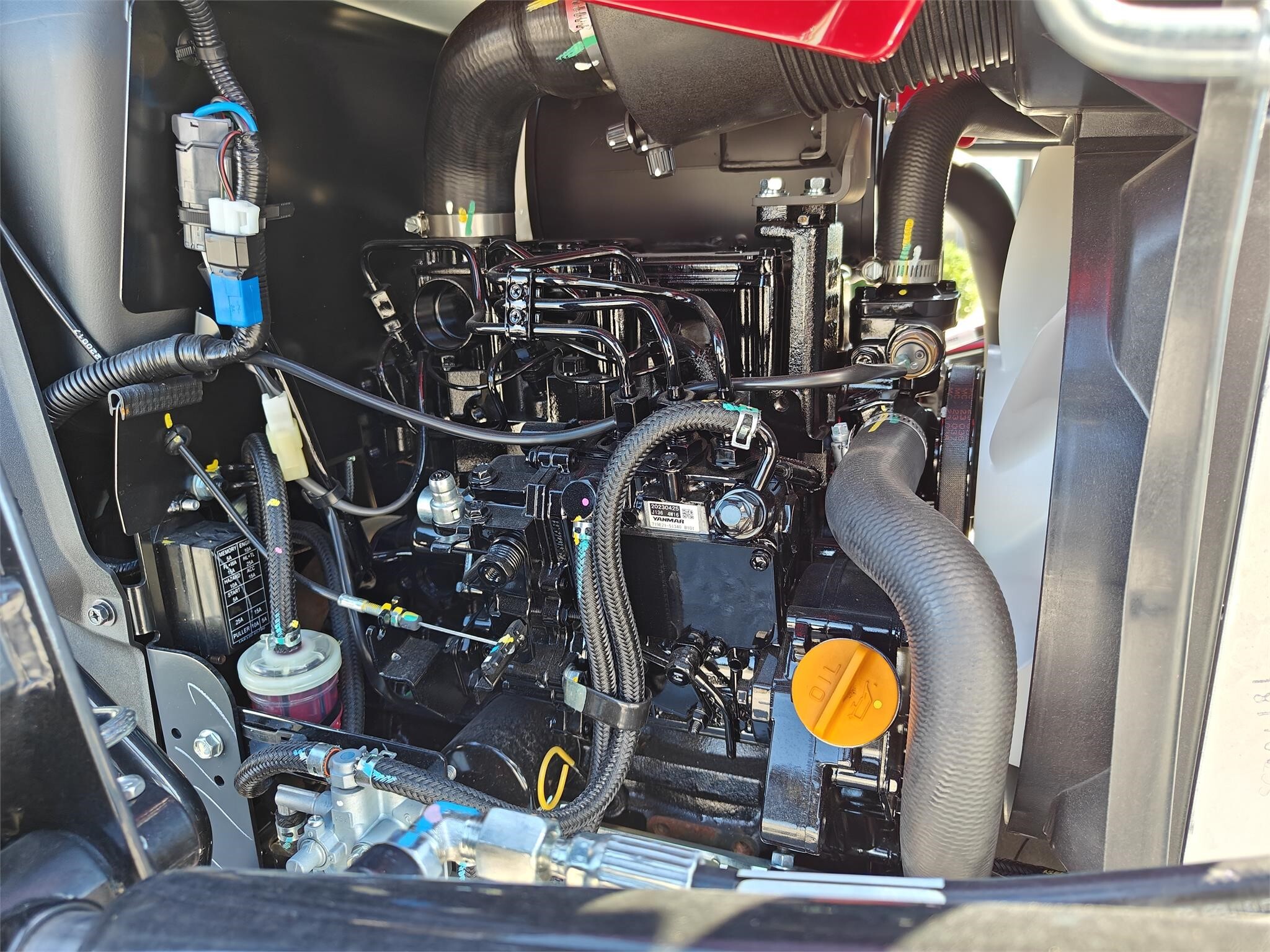 2025 Yanmar 325 Tractor