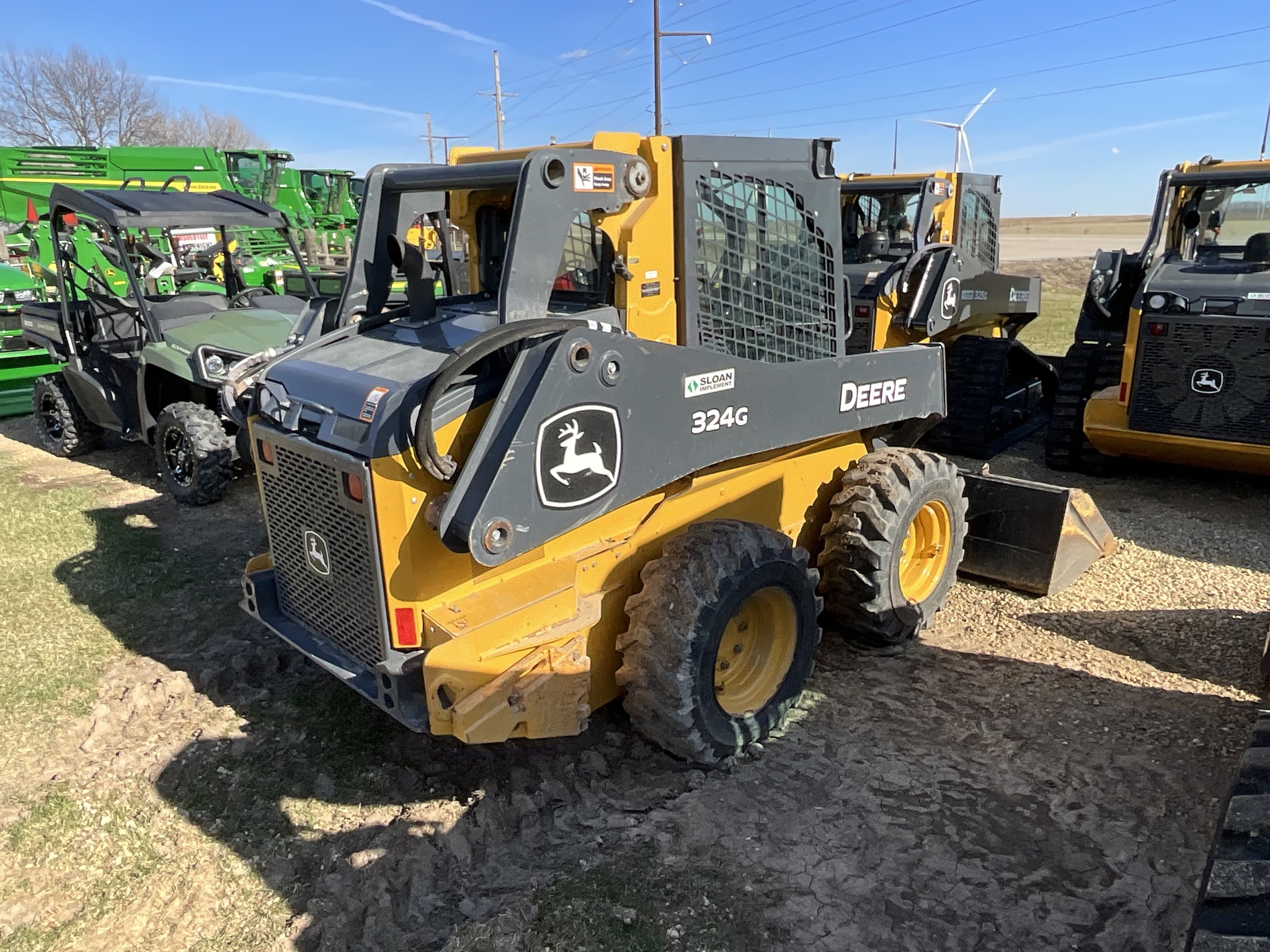 2022 Deere 324G Skid Steer