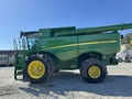 2022 John Deere S780 Combine