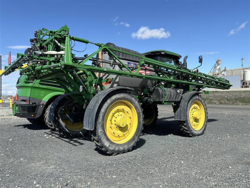 2018 John Deere R4045 Self-Propelled Sprayer