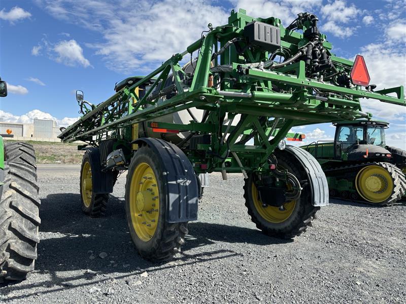 2018 John Deere R4045 Self-Propelled Sprayer