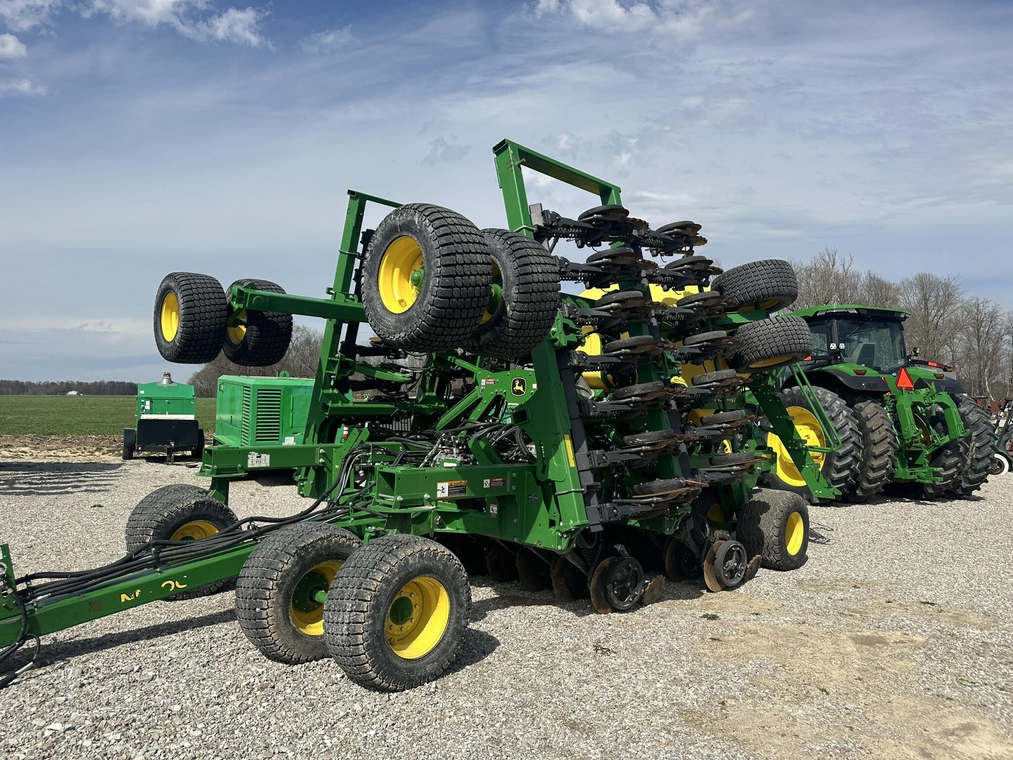 2022 John Deere N530C Air Seeder 179,500 Machinery Pete