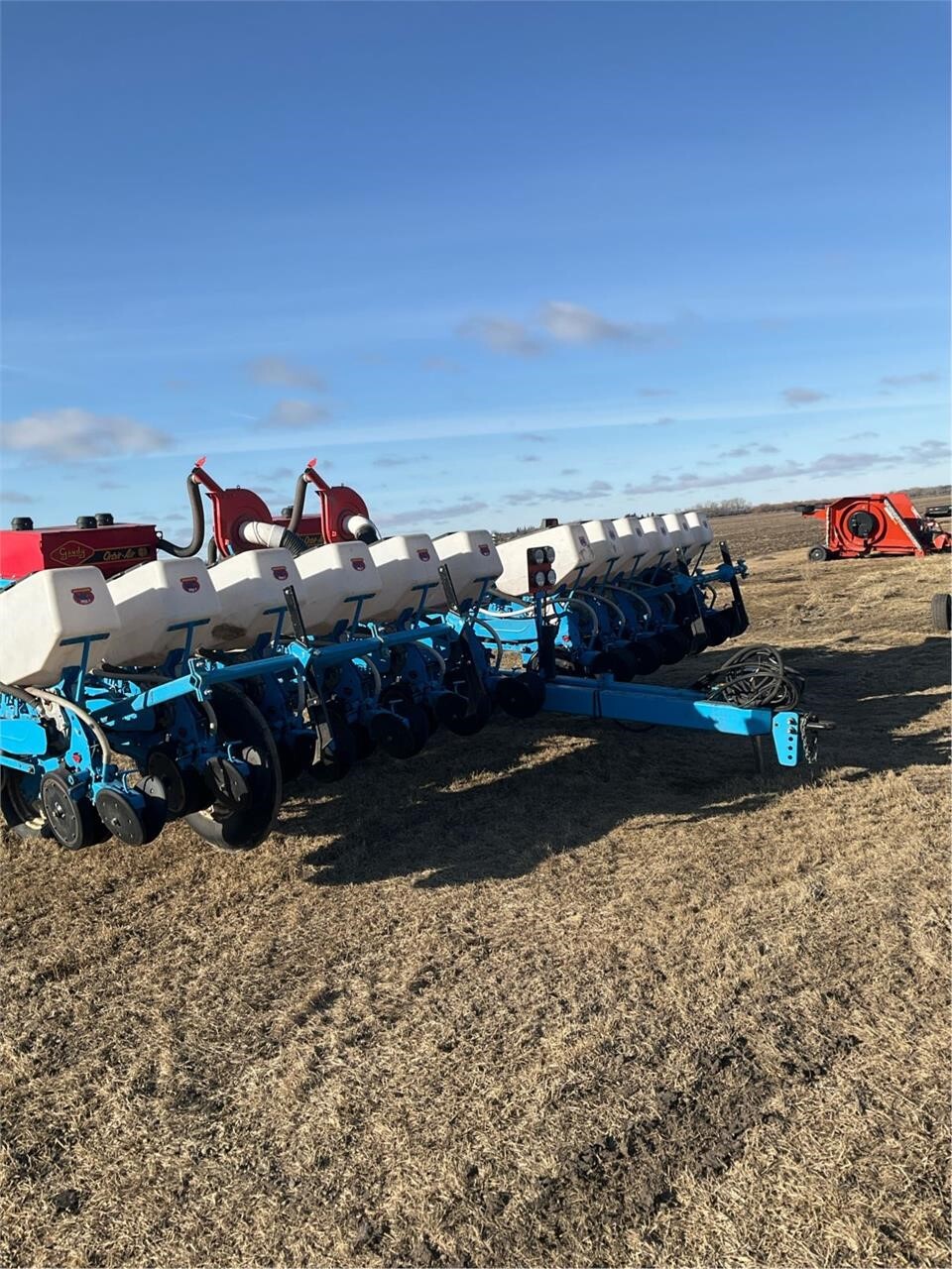 2009 Monosem NG Plus 3 Planter 30,000 Machinery Pete