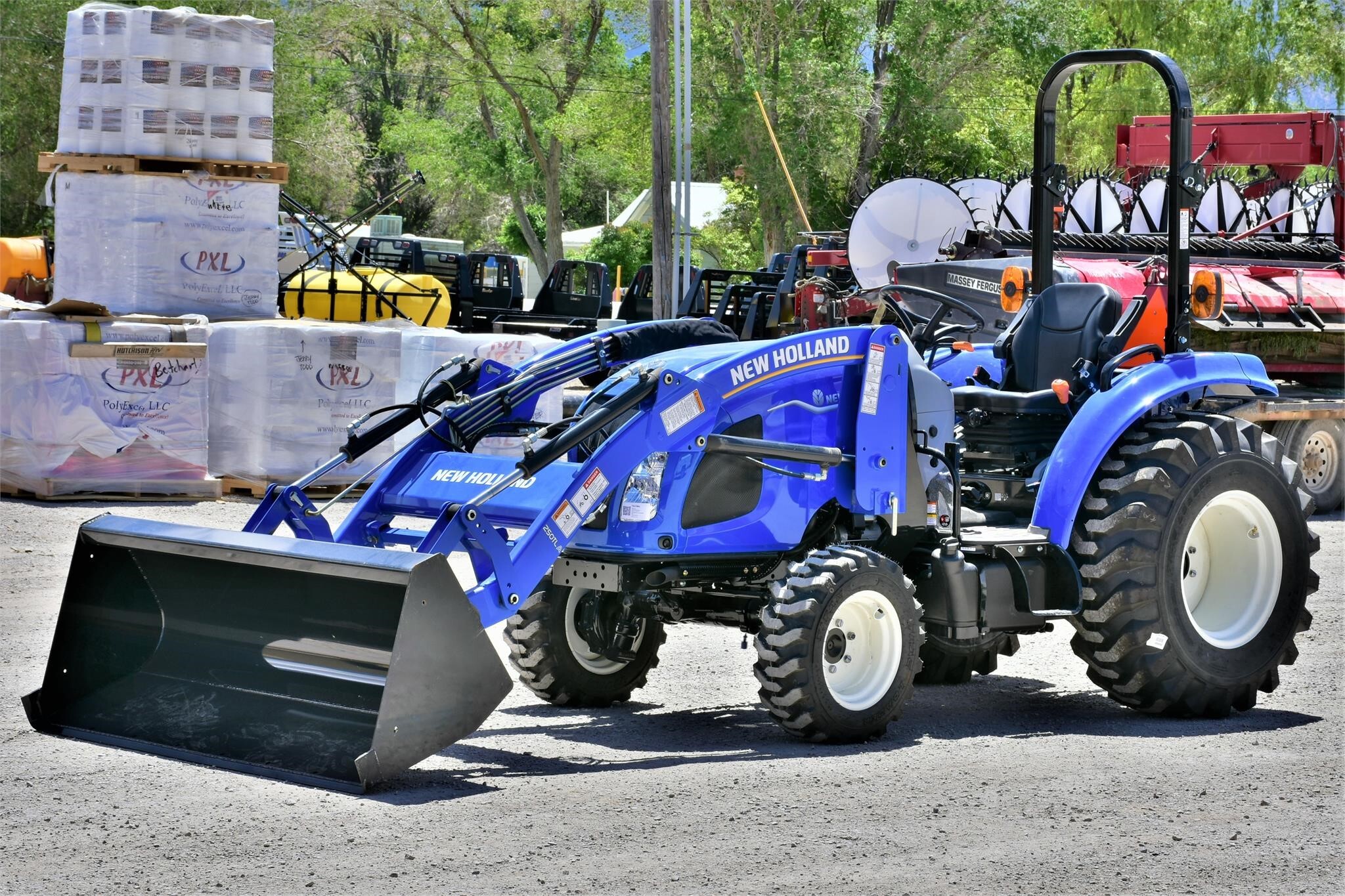 2023 New Holland Boomer 35 Tractor