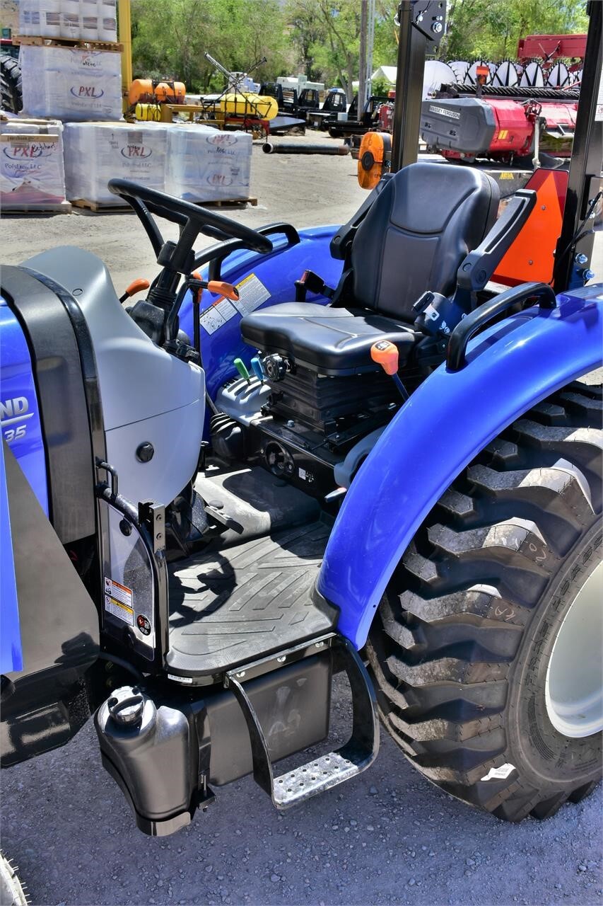 2023 New Holland Boomer 35 Tractor