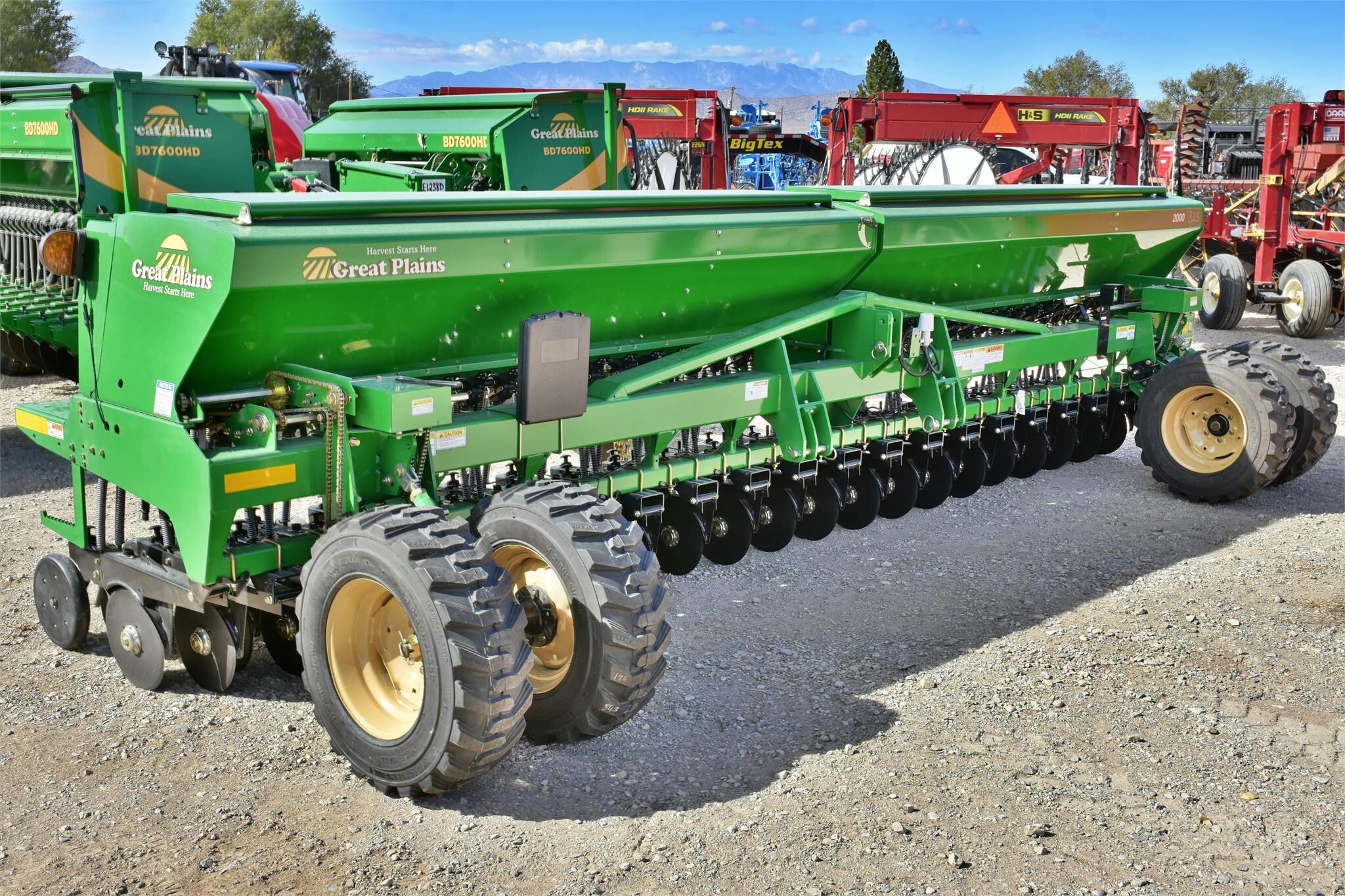 2023 Great Plains 2000 Drill