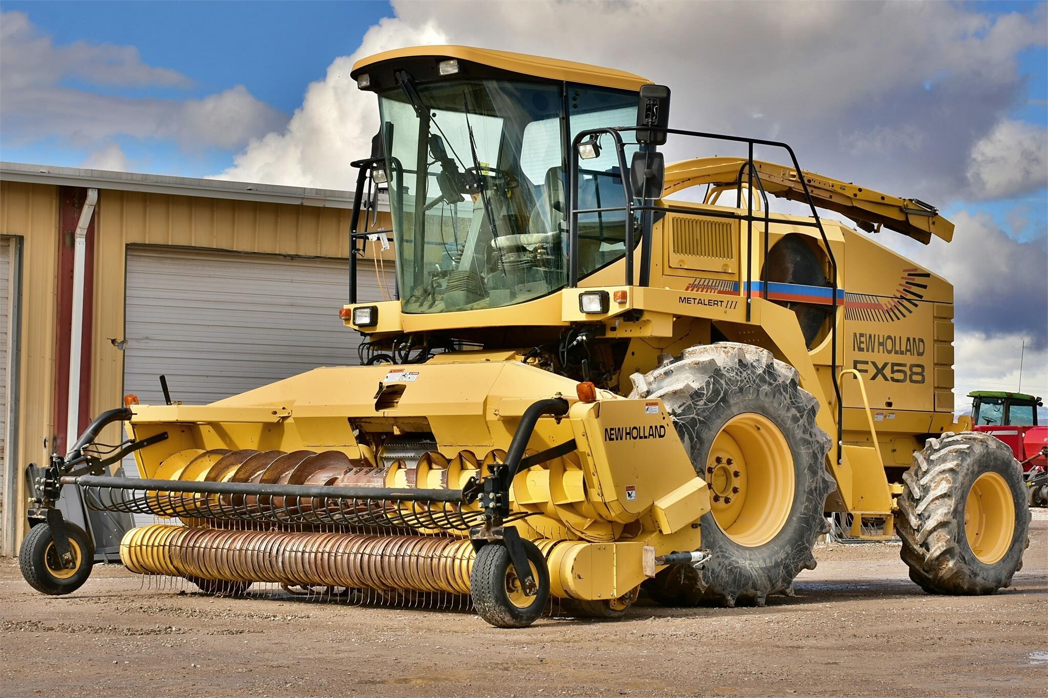 2000 New Holland FX58 Self-Propelled Forage Harvester