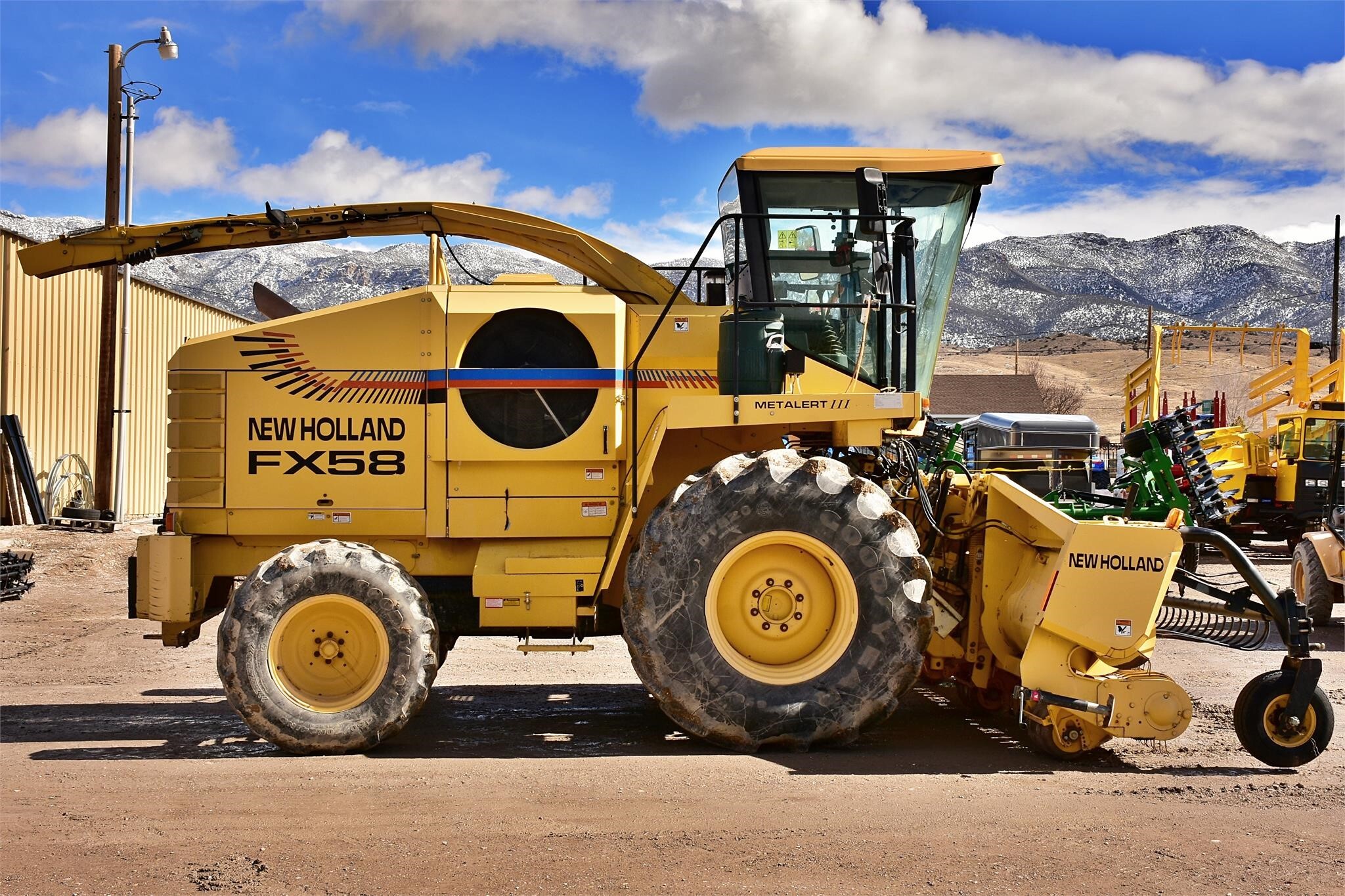 2000 New Holland FX58 Self-Propelled Forage Harvester