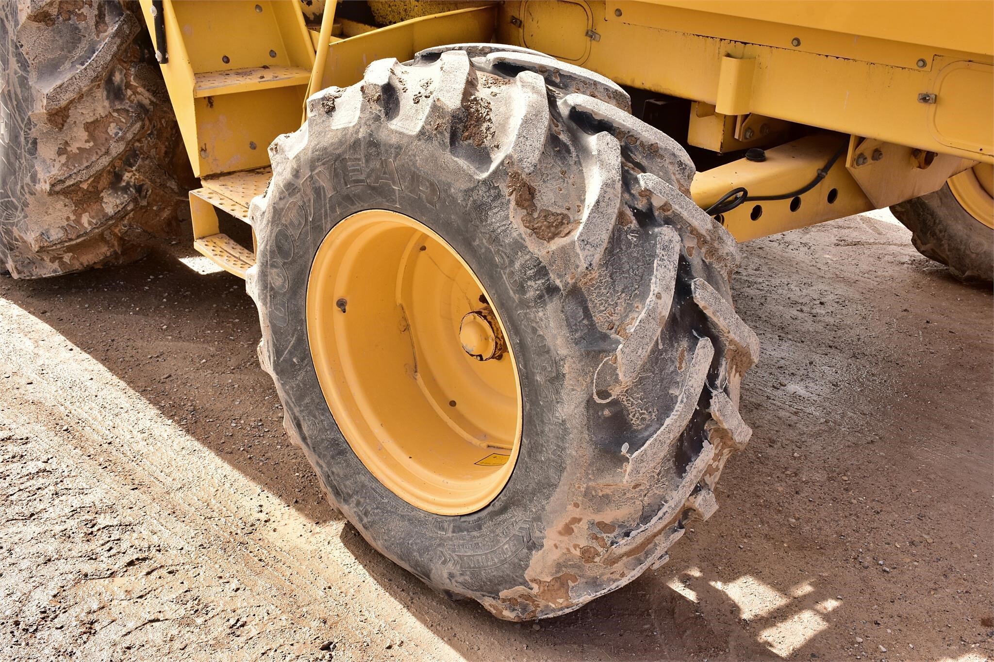 2000 New Holland FX58 Self-Propelled Forage Harvester